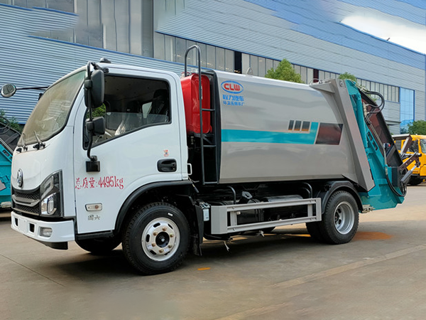 东风华神V3，5.8方压缩垃圾车